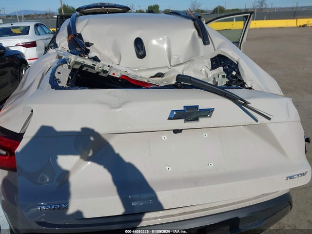 KL77LKEP8TC027812 Chevrolet Trax Fwd Activ