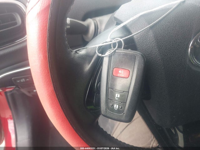 JTDKAMFU4N3153865 Toyota PRIUS XLE