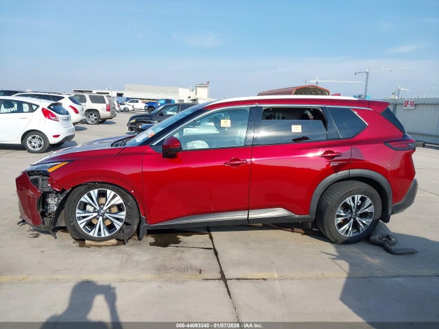 5N1AT3BA4MC783598 Nissan Rogue Sv Fwd