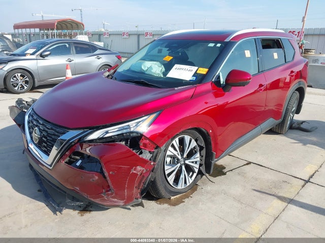 5N1AT3BA4MC783598 Nissan Rogue Sv Fwd