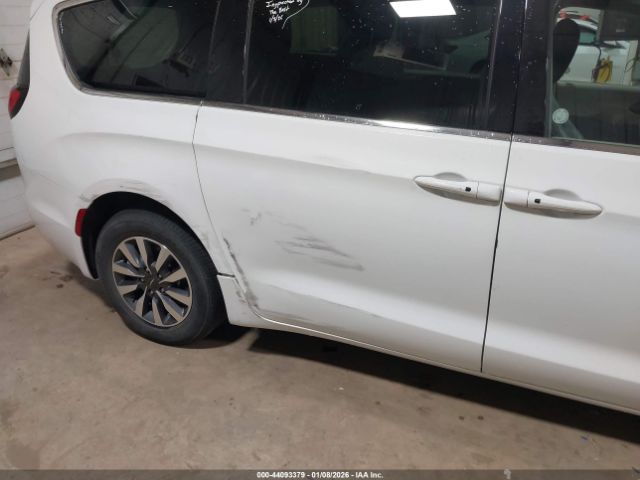 2023 CHRYSLER PACIFICA HYBRID 2C4RC1L70PR541045 Photo 5