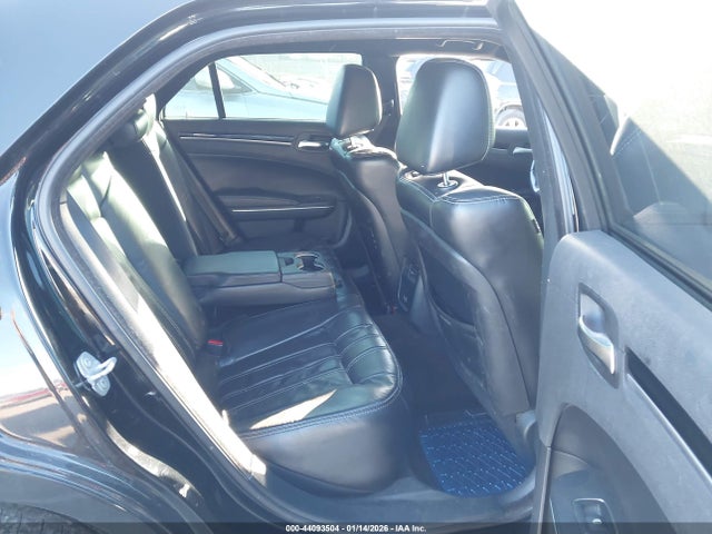 2018 CHRYSLER 300 2C3CCABT6JH201677 Photo 7