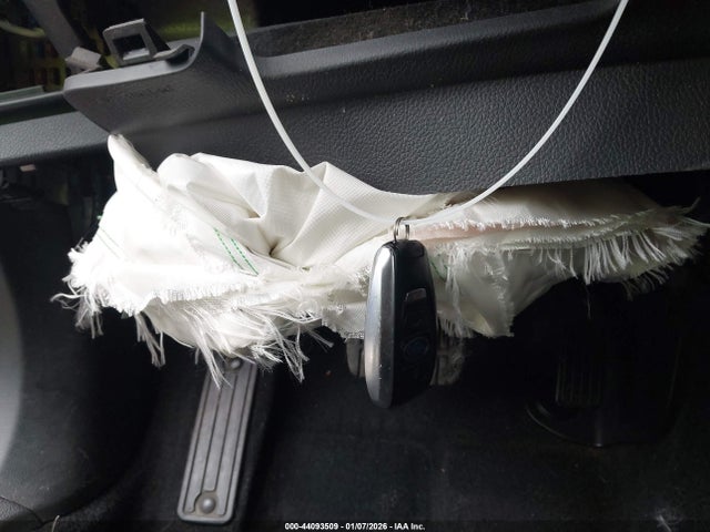 Subaru Forester 2.5i Touring 2017 JF2SJAWC2HH440913 Image 11