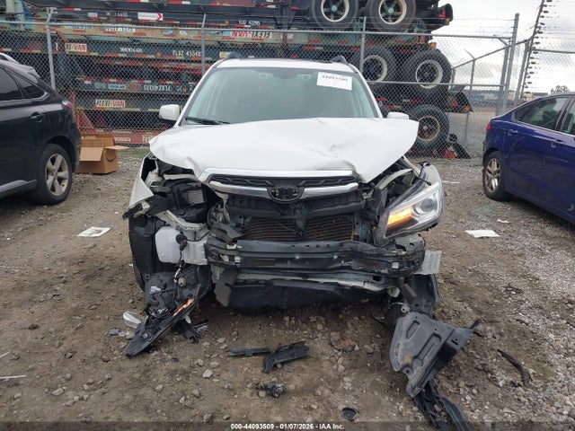 Subaru Forester 2.5i Touring 2017 JF2SJAWC2HH440913 Image 6