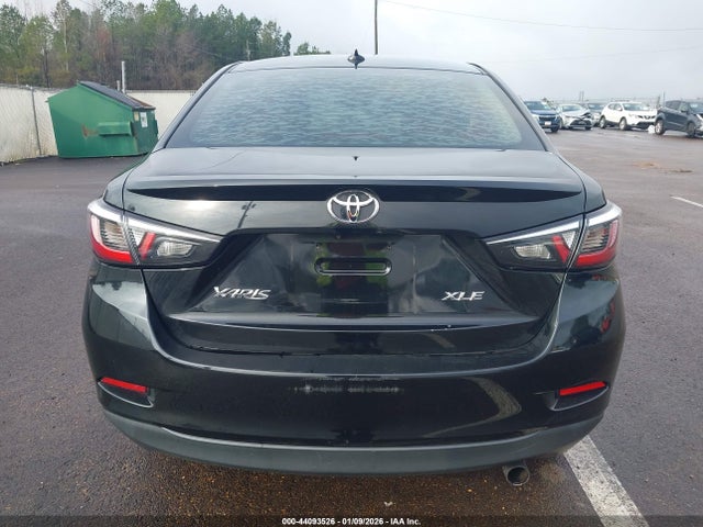 3MYDLBYV1KY507990 Toyota Yaris Xle