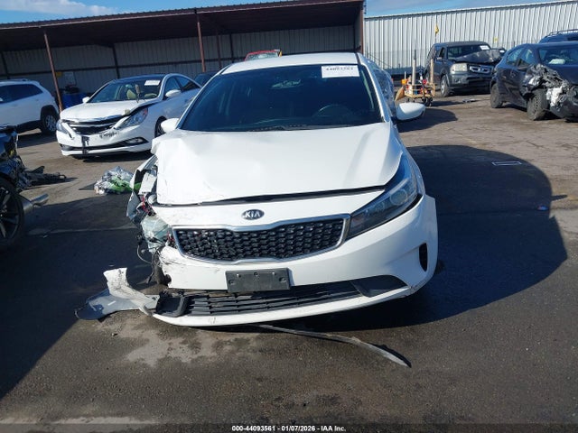 KIA FORTE S 2018 3KPFL4A71JE246794 Image 11