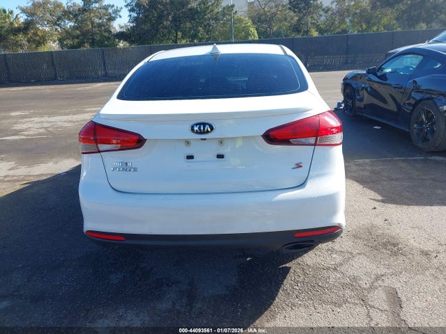 KIA FORTE S 2018 3KPFL4A71JE246794 Image 15