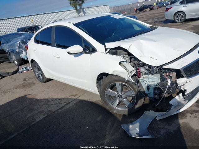 KIA FORTE S 2018 3KPFL4A71JE246794 Image 6