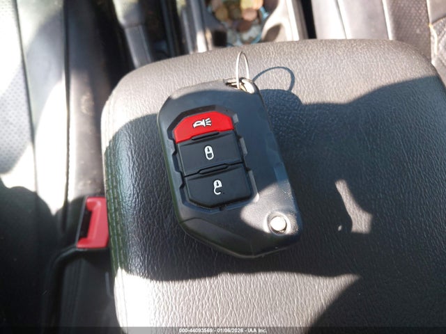 2021 JEEP WRANGLER UNLIMITED 1C4HJXEN3MW592266 Photo 10
