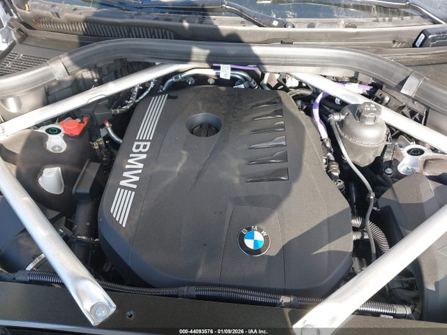 2025 BMW X7 5UX23EM03S9Z64550 Photo 9