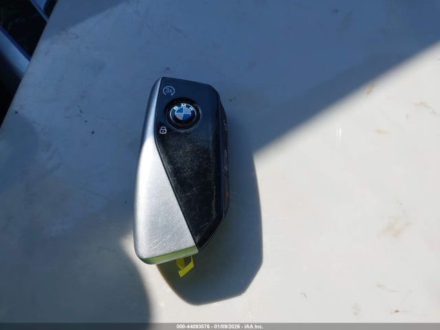2025 BMW X7 5UX23EM03S9Z64550 Photo 10