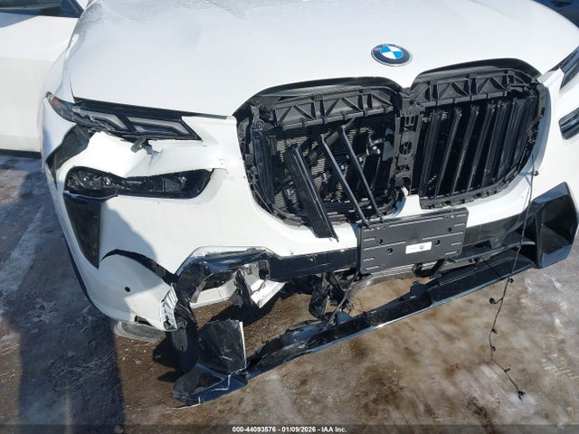 2025 BMW X7 5UX23EM03S9Z64550 Photo 5