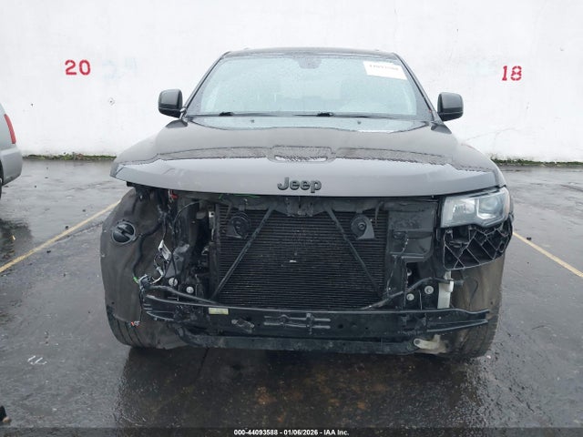 1C4RJFAG4JC252613 Jeep Grand Cherokee Altitude 4x4