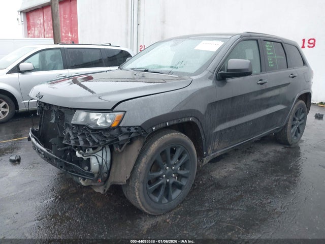 1C4RJFAG4JC252613 Jeep Grand Cherokee Altitude 4x4