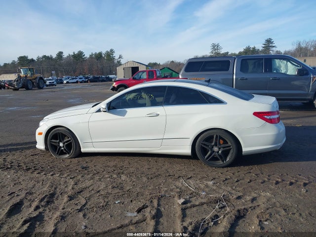 44093678 :رقم المزاد ، WDDKJ7CB1BF095654 vin ، 2011 Mercedes-benz E 550 مزاد بيع