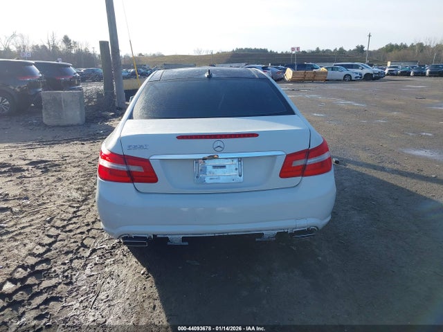 44093678 :رقم المزاد ، WDDKJ7CB1BF095654 vin ، 2011 Mercedes-benz E 550 مزاد بيع