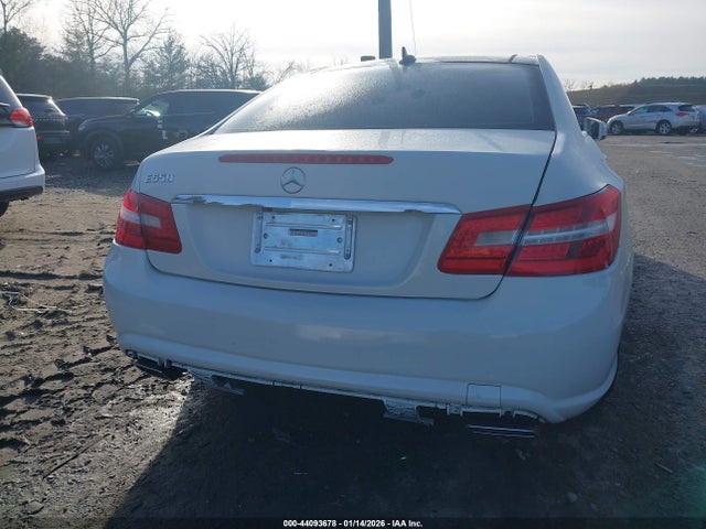 2011 MERCEDES-BENZ E 550 WDDKJ7CB1BF095654 Photo 5