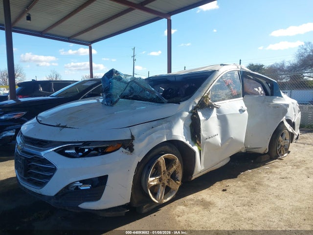 1G1ZB5ST2MF044843 Chevrolet Malibu Fwd Ls