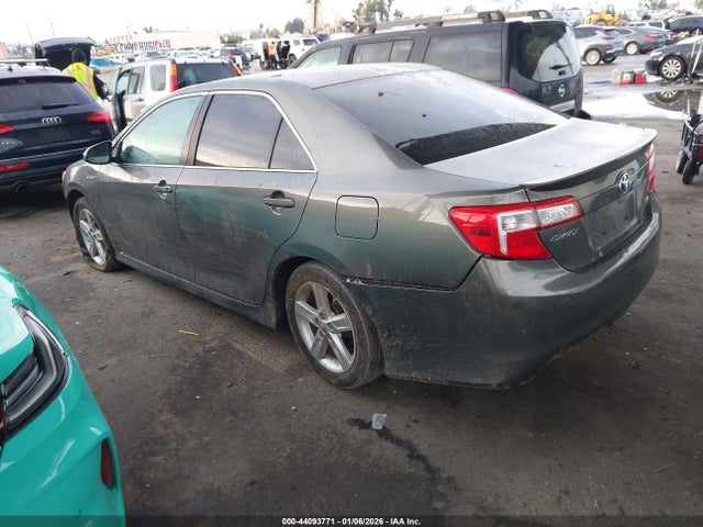 4T1BD1FK5EU120416 Toyota Camry Hybrid Se Limited Edition