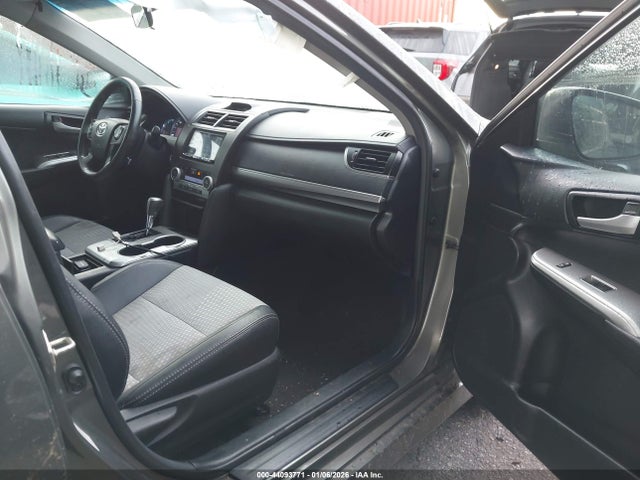 4T1BD1FK5EU120416 Toyota Camry Hybrid Se Limited Edition