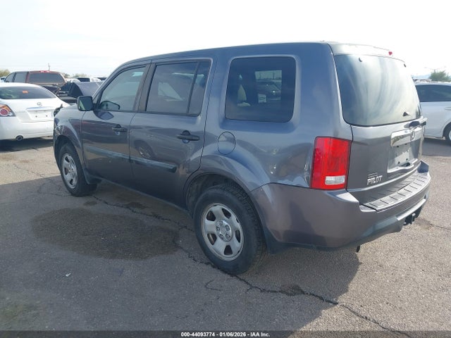 Honda PILOT LX 2015 5FNYF3H25FB029741 Image 3