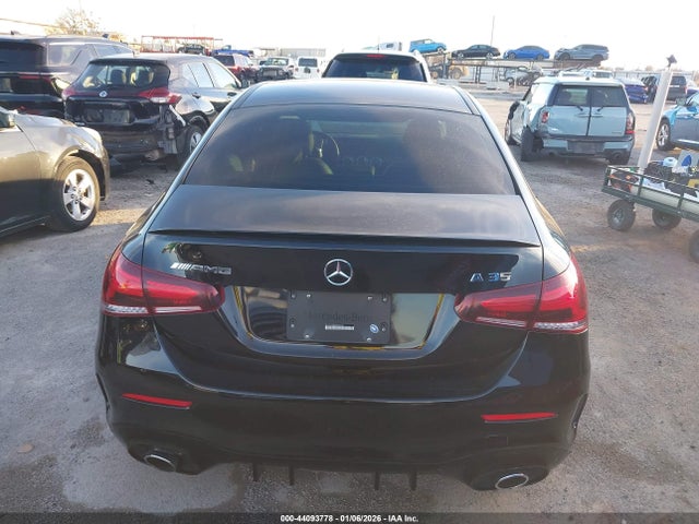 44093778 :رقم المزاد ، W1K3G5BB0MJ285387 vin ، 2021 Mercedes-benz Amg A 35 4matic مزاد بيع