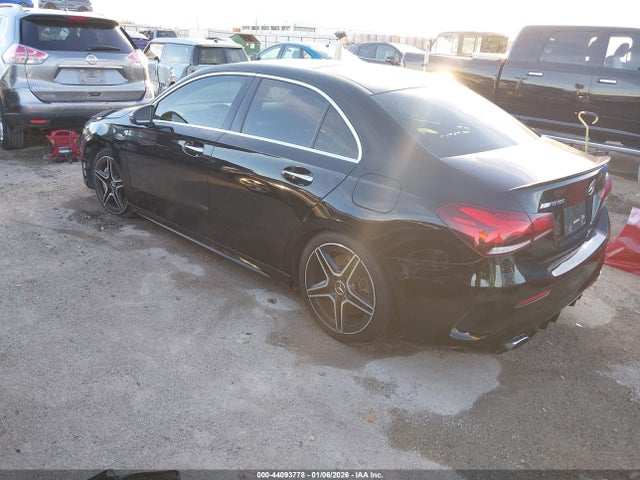 44093778 :رقم المزاد ، W1K3G5BB0MJ285387 vin ، 2021 Mercedes-benz Amg A 35 4matic مزاد بيع