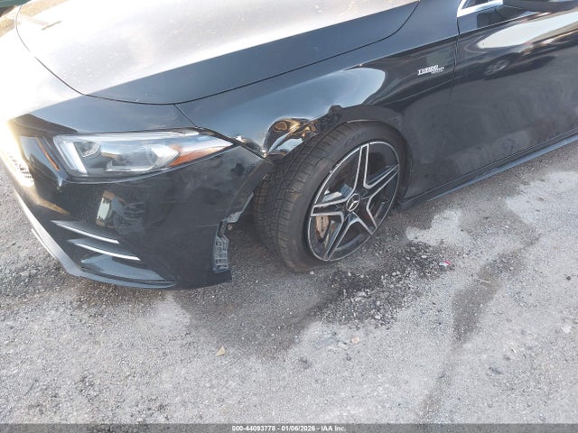 44093778 :رقم المزاد ، W1K3G5BB0MJ285387 vin ، 2021 Mercedes-benz Amg A 35 4matic مزاد بيع