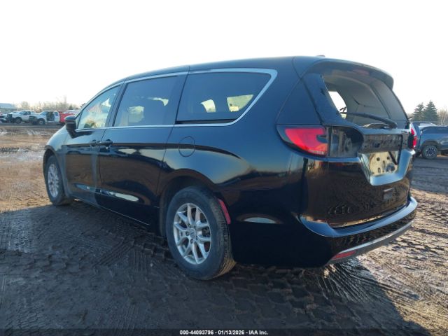 2024 CHRYSLER PACIFICA 2C4RC1BG2RR128371 Photo 2