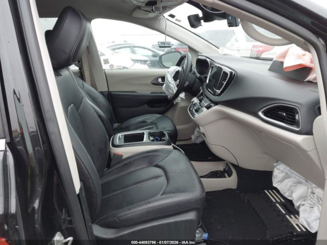 2024 CHRYSLER PACIFICA 2C4RC1BG2RR128371 Photo 4