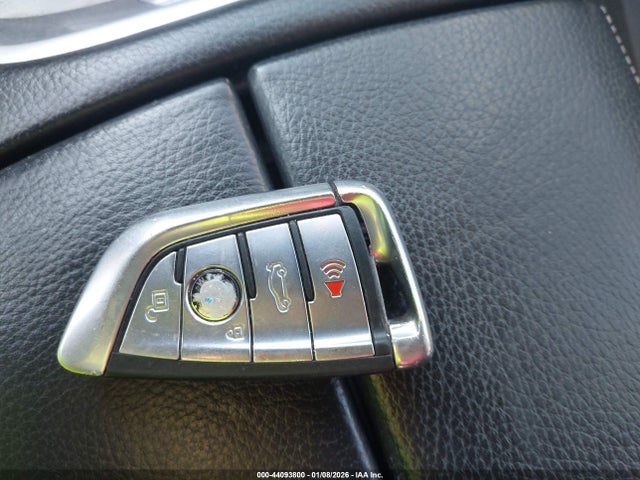 2016 BMW 740I WBA7E2C56GG547792 Photo 10