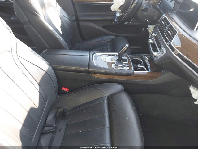 2016 BMW 740I WBA7E2C56GG547792 Photo 4