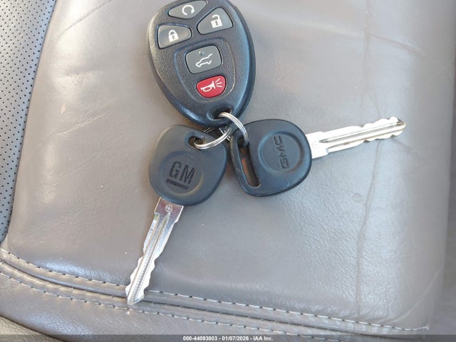 1GKKVTKD3FJ260573 GMC Acadia Denali