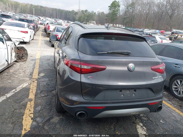 2018 ALFA ROMEO STELVIO ZASFAKPN1J7B68413 Photo 2