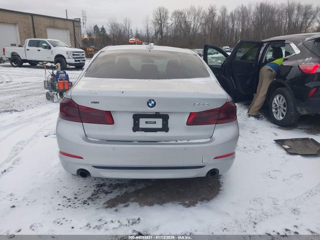 2018 Bmw 530i Xdrive მანქანა იყიდება აუქციონზე, vin: WBAJA7C54JWA71492, აუქციონის ნომერი: 44093831
