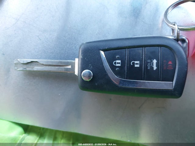 4T1B11HK8KU745779 Toyota CAMRY LE