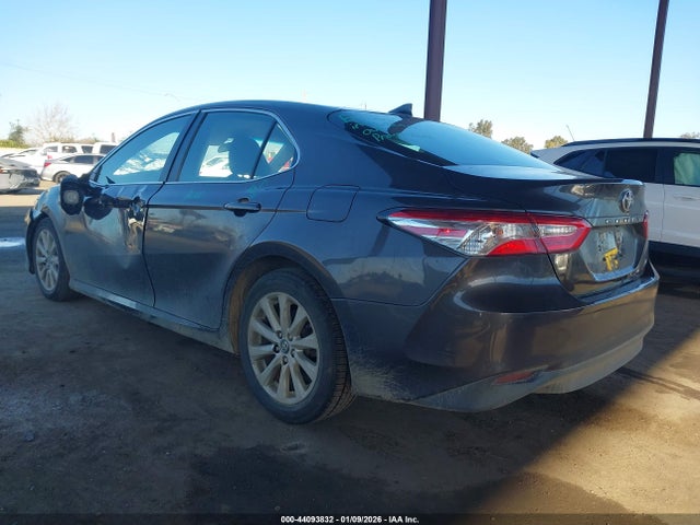 4T1B11HK8KU745779 Toyota CAMRY LE