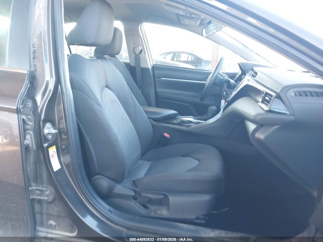 4T1B11HK8KU745779 Toyota CAMRY LE