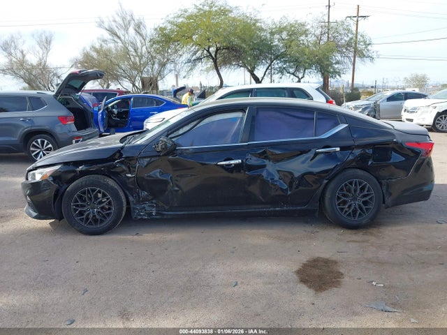 1N4BL4BV0LC252131 Nissan Altima S Fwd