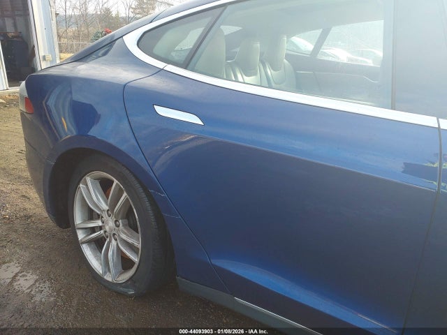 2015 TESLA MODEL S 5YJSA1E26FF109109 Photo 5