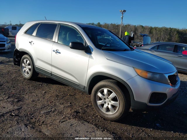 Продажа на аукционе авто 2011 Kia Sorento, vin: 5XYKT3A10BG153015, номер лота: 44093923