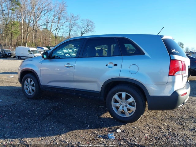 44093923 :رقم المزاد ، 5XYKT3A10BG153015 vin ، 2011 Kia Sorento مزاد بيع