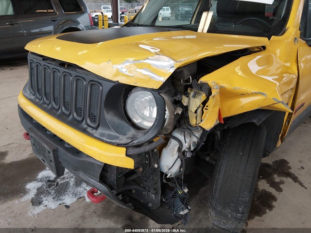 ZACCJBCBXHPE71145 Jeep Renegade Trailhawk 4x4