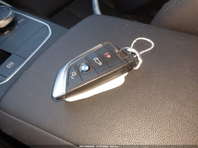 2021 BMW 330I 3MW5R1J04M8C12392 Photo 10