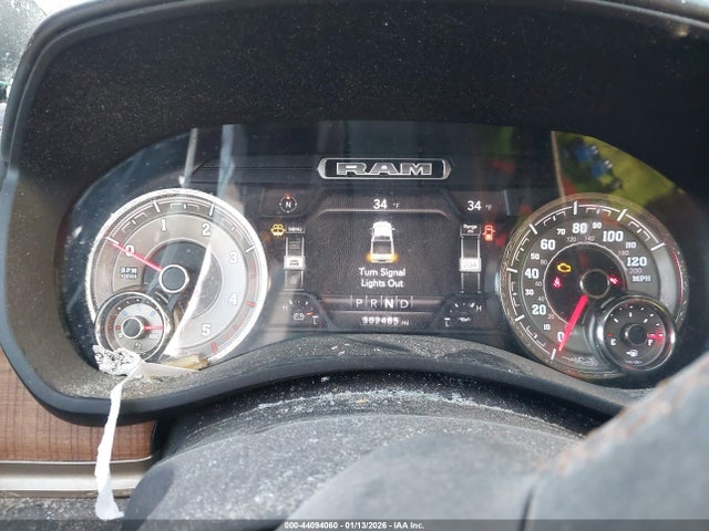 44094060 :رقم المزاد ، 3C63RRNL4MG701045 vin ، 2021 Ram 3500 Limited Longhorn  4x4 6'4 Box مزاد بيع