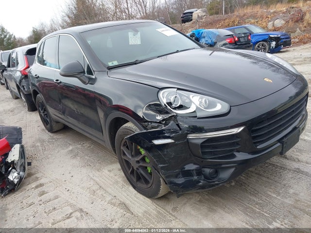 2016 PORSCHE CAYENNE WP1AA2A27GKA11085 Photo 0