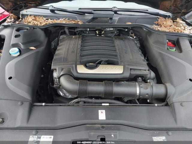 2016 PORSCHE CAYENNE WP1AA2A27GKA11085 Photo 9