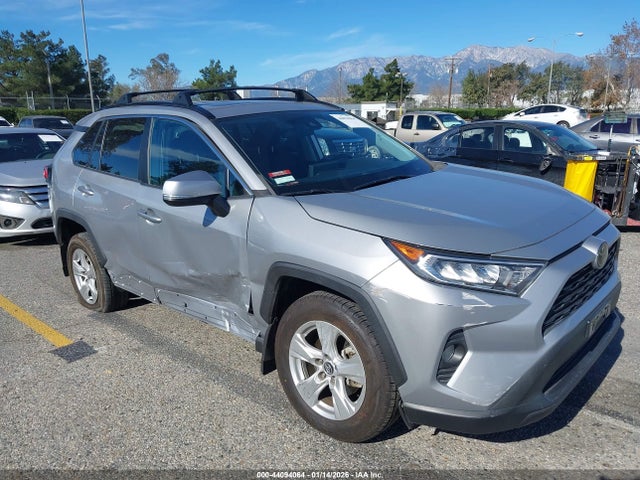 Toyota Rav4 Xle 2020 2T3W1RFV4LW060734 main image