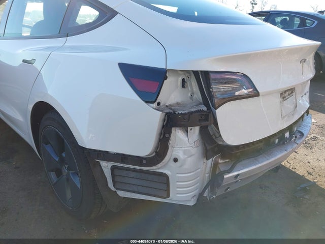 2022 TESLA MODEL 3 5YJ3E1EB8NF182456 Photo 5