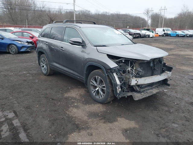 2017 TOYOTA HIGHLANDER 5TDJZRFH5HS446066